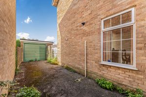 Cherrys Close Bloxham